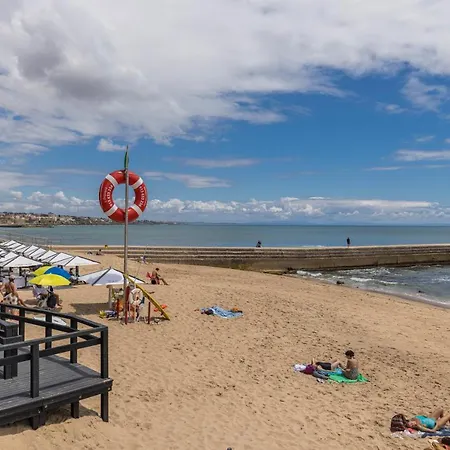 Monte Train Station - Seaside Daire